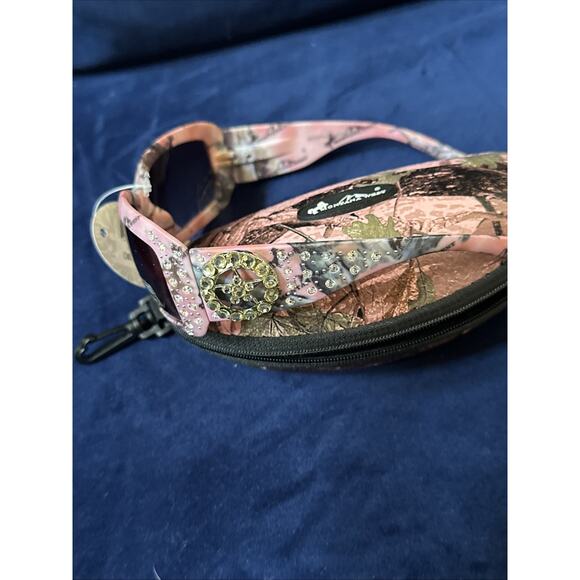 Montana West Pink camo Sunglasses with Rhinestone Accents Crossed New - Picture 2 of 7
